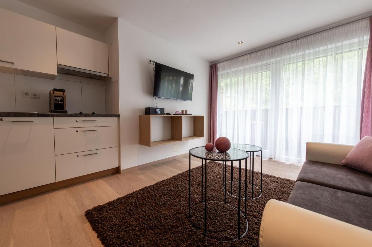 Lapis Monti - Apartments & Suites Burgusio Esterno foto