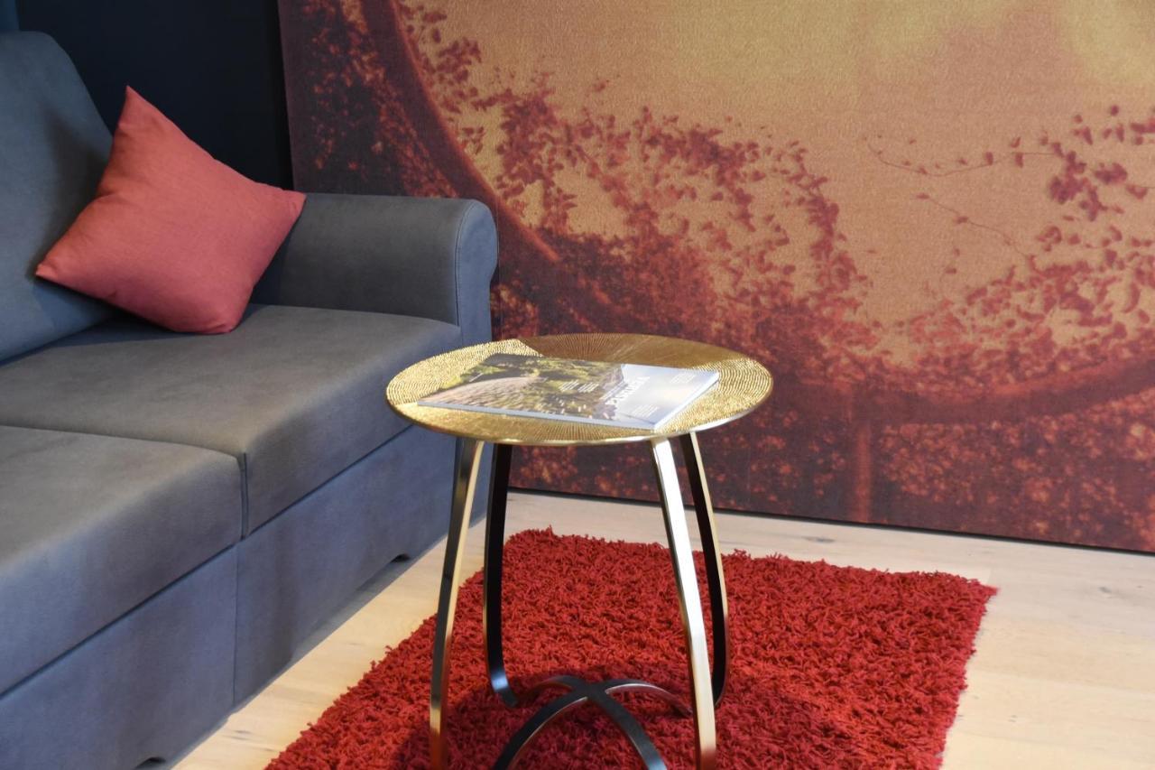 Lapis Monti - Apartments & Suites Burgusio Esterno foto