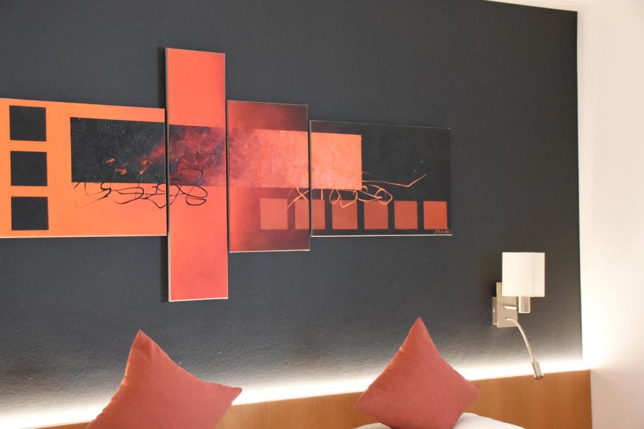 Lapis Monti - Apartments & Suites Burgusio Esterno foto