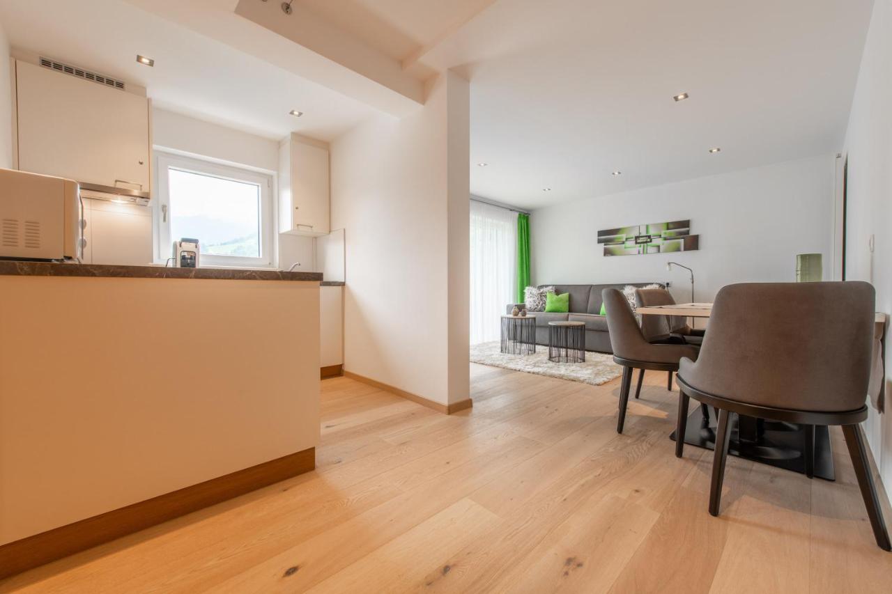 Lapis Monti - Apartments & Suites Burgusio Esterno foto