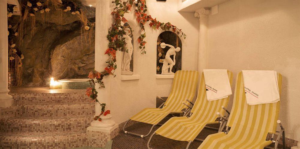 Lapis Monti - Apartments & Suites Burgusio Esterno foto