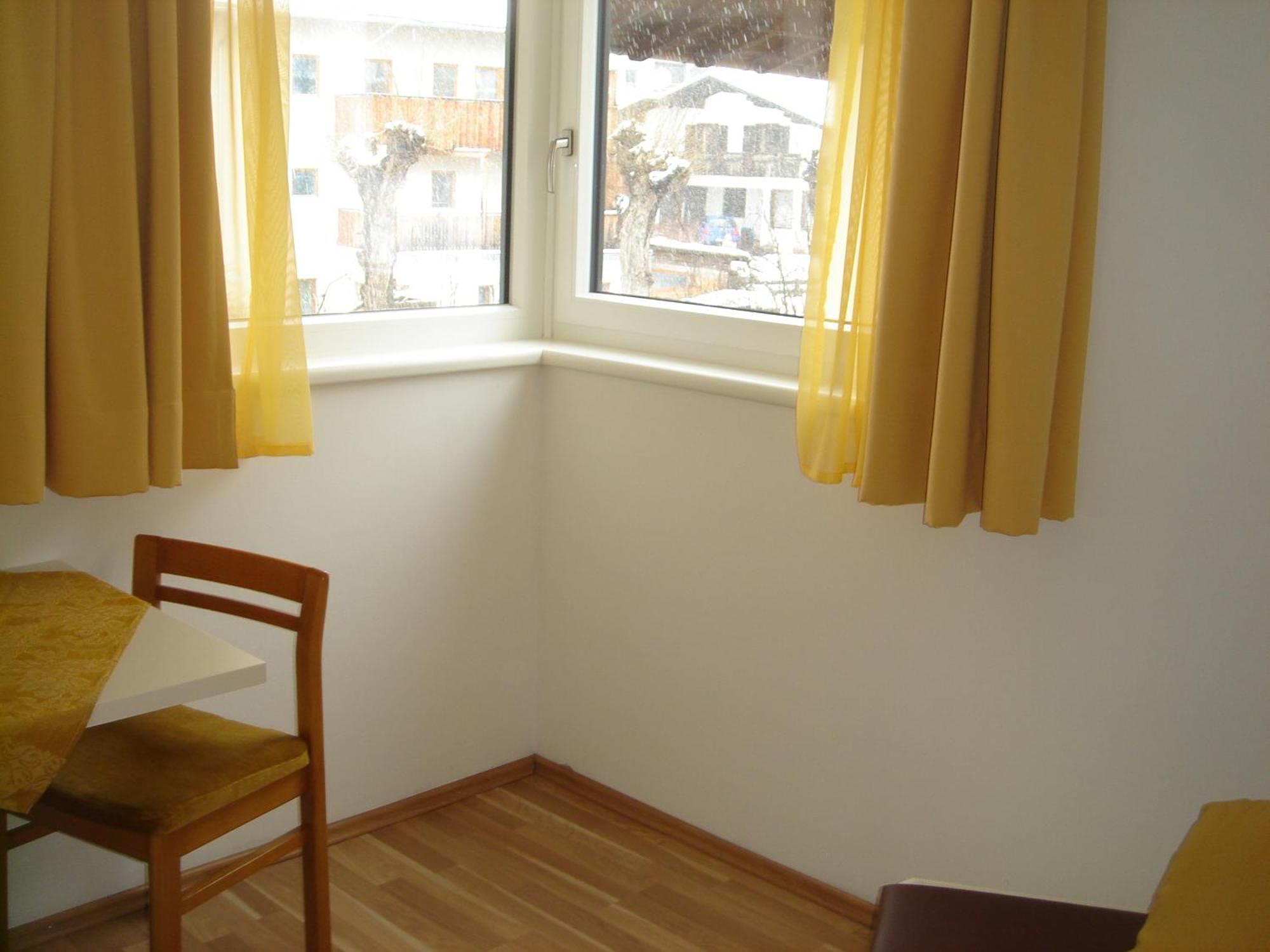 Lapis Monti - Apartments & Suites Burgusio Camera foto